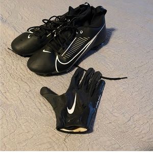 Nike vapor edge pro 360 cleats with nike vapor jet 7.0 football gloves